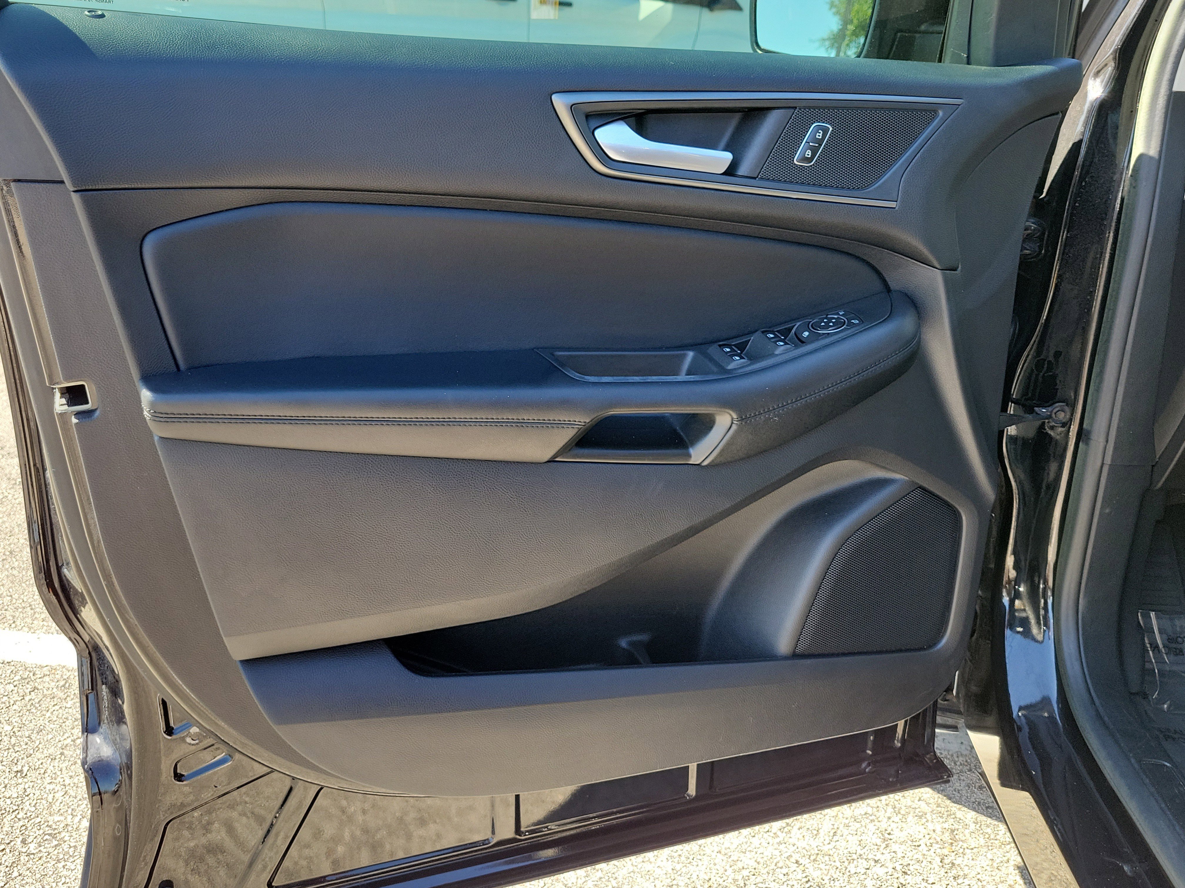 Certified 2021 Ford Edge SE FWD image 17