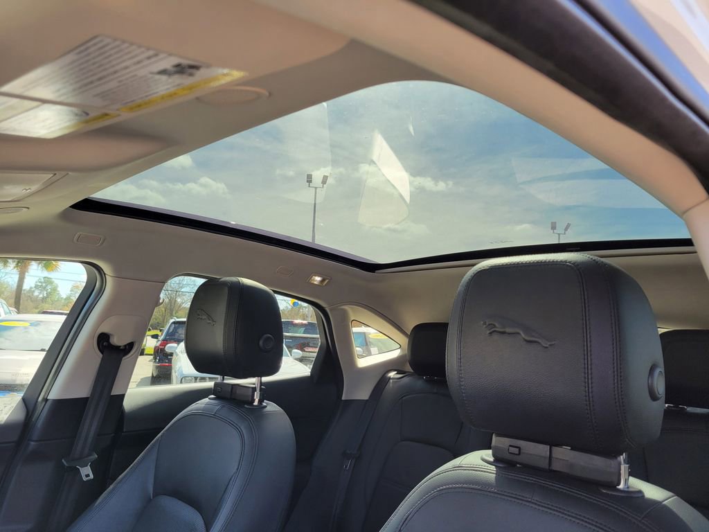 Used 2021 Jaguar E-PACE SE image 23