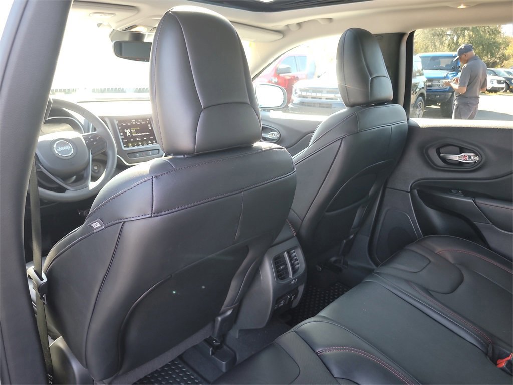 Used 2022 Jeep Cherokee Trailhawk w/ Sun, Sound & Nav Group image 11