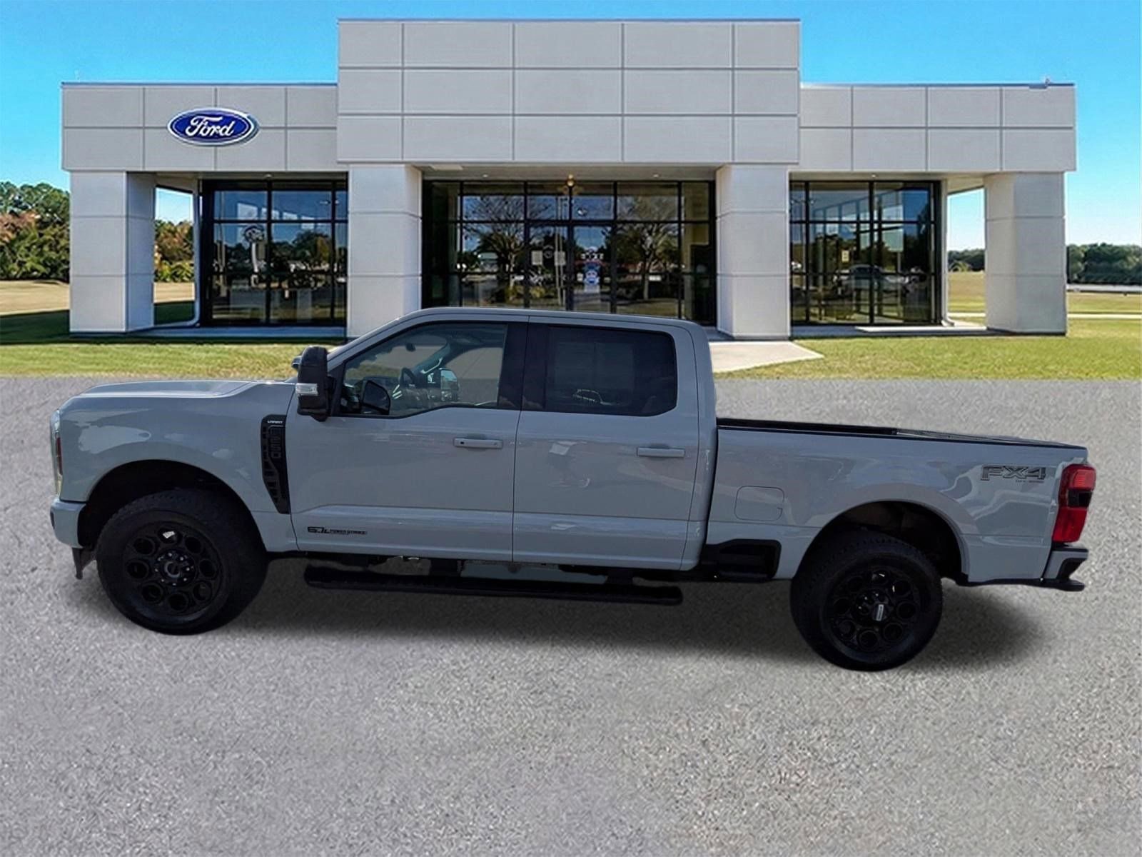 Certified 2026 Ford F250 Lariat w/ Black Appearance Package image 2