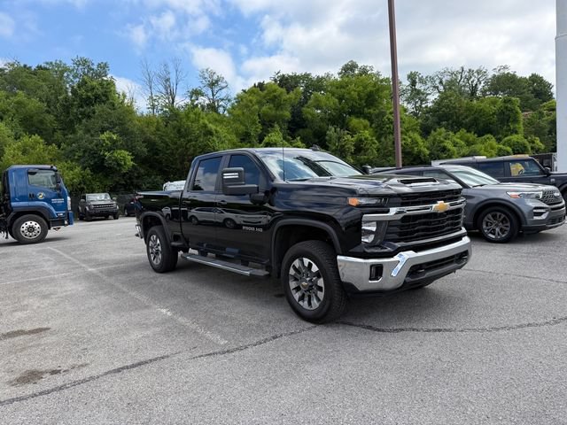 Used 2024 Chevrolet Silverado 2500 LT w/ All Star Edition AWD/4WD image 8