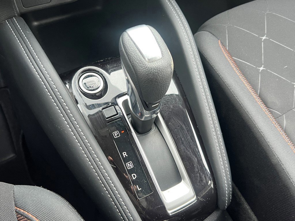 Used 2019 Nissan Kicks SR image 22