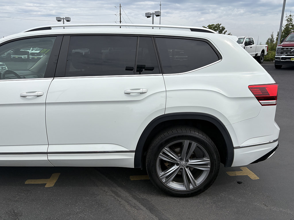 Used 2018 Volkswagen Atlas SEL w/ R-Line Package AWD/4WD image 13