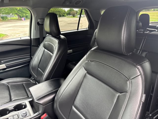 Certified 2023 Ford Explorer XLT w/ Equipment Group 202A AWD/4WD image 18