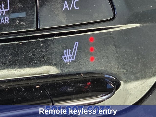 Used 2022 Buick Envision Essence w/ Safety Package FWD image 23