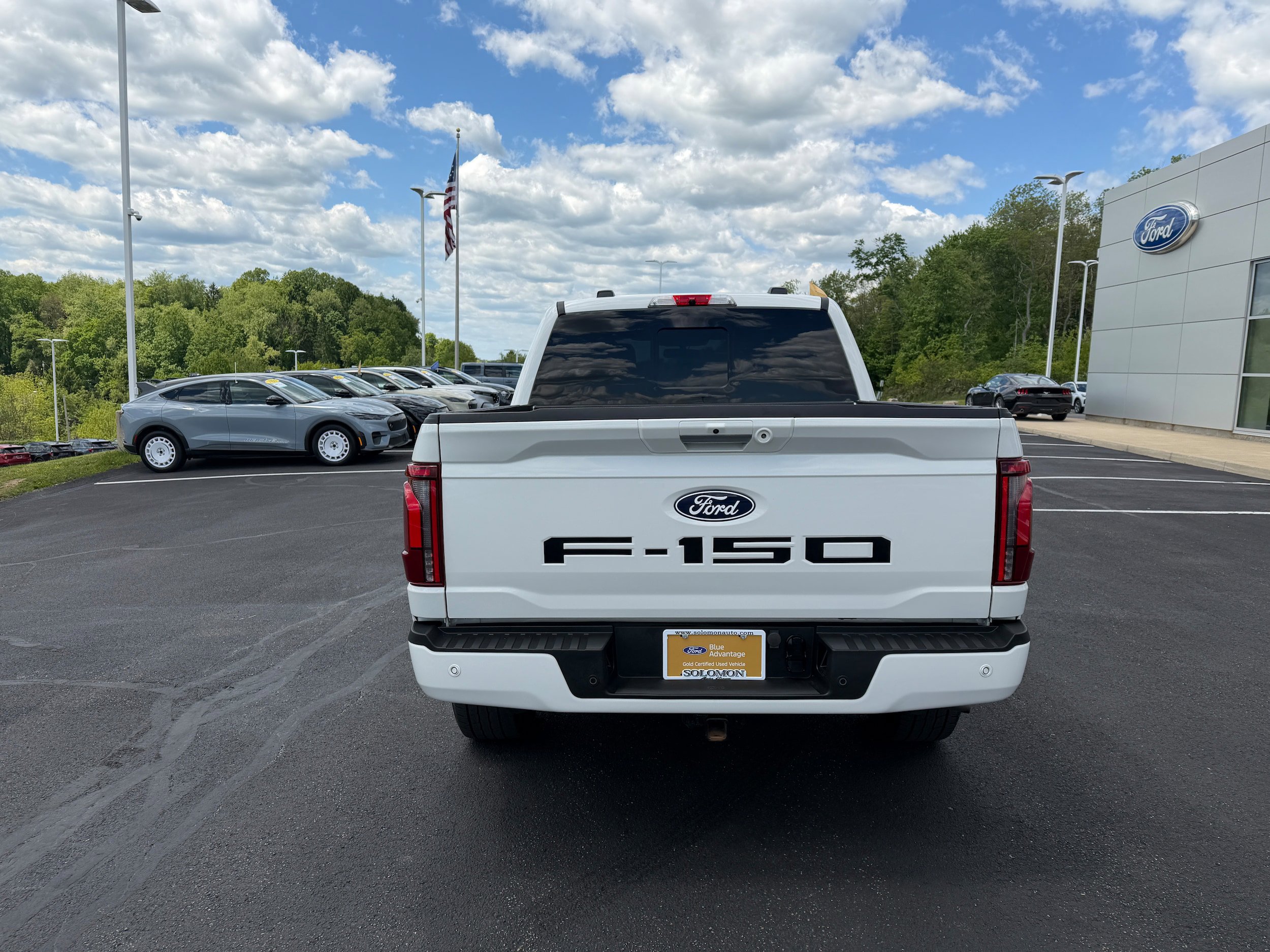 Certified 2024 Ford F150 Platinum w/ Equipment Group 703A Plus AWD/4WD image 7
