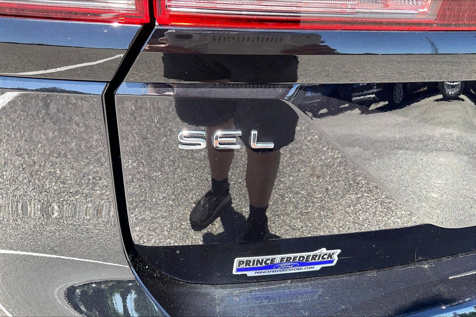 Used 2024 Volkswagen Atlas Peak Edition SEL AWD/4WD image 8