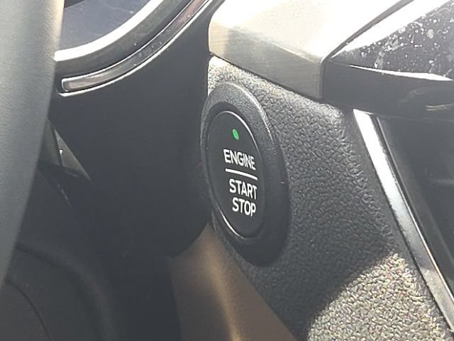 Certified 2022 Ford Escape Titanium AWD/4WD image 45