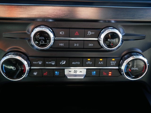 Certified 2025 Ford F250 Lariat AWD/4WD image 26