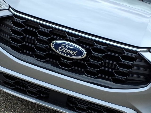 Certified 2024 Ford Escape ST-Line w/ Tech Pack #1 AWD/4WD image 16