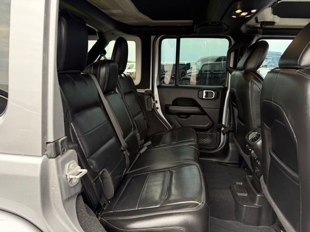 Used 2021 Jeep Wrangler Unlimited Sahara image 32