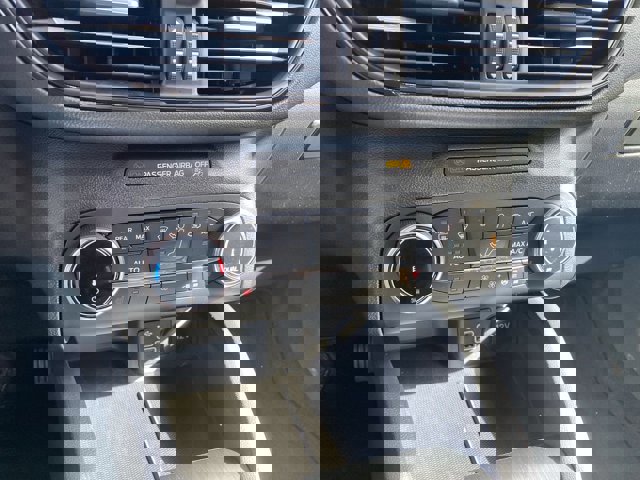 Certified 2025 Ford Escape ST-Line w/ Cold Weather Package image 17