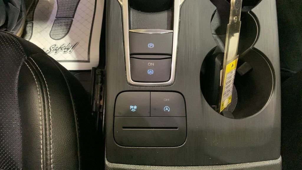 Certified 2022 Ford Escape SEL image 44