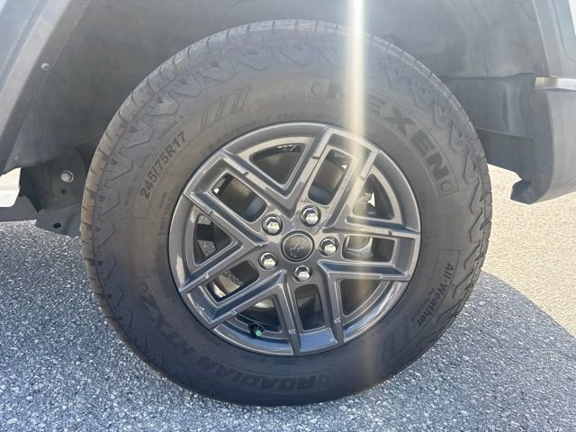 Used 2024 Jeep Wrangler Unlimited Sport AWD/4WD image 15