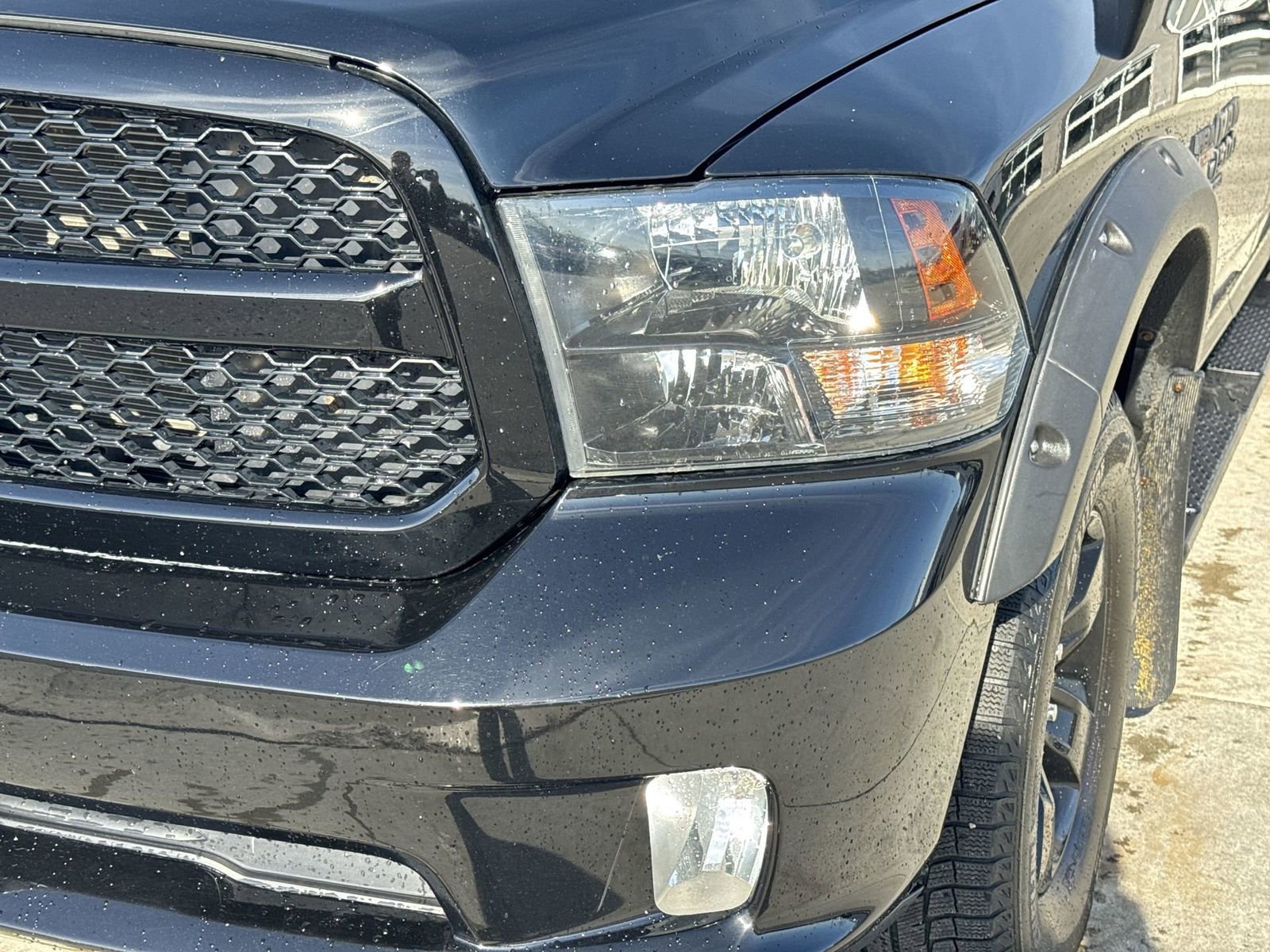 Used 2019 RAM 1500 Express w/ Wheel & Sound Group AWD/4WD image 9