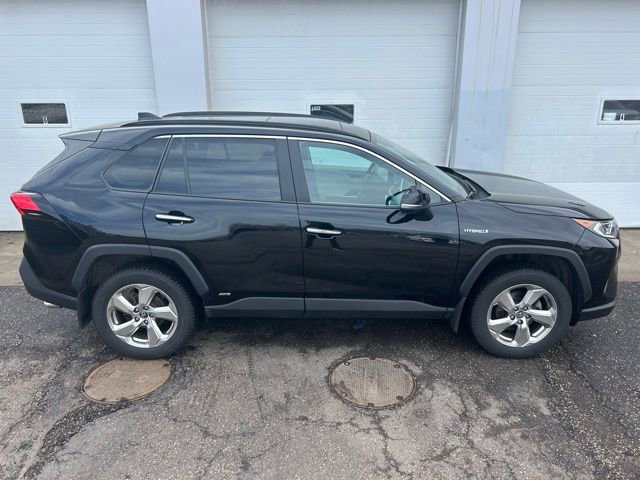 Used 2021 Toyota RAV4 Limited image 6