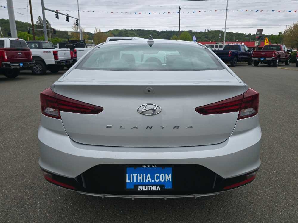 Used 2019 Hyundai Elantra SEL FWD image 4