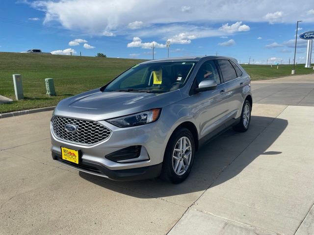 Certified 2023 Ford Edge SEL AWD/4WD image 8