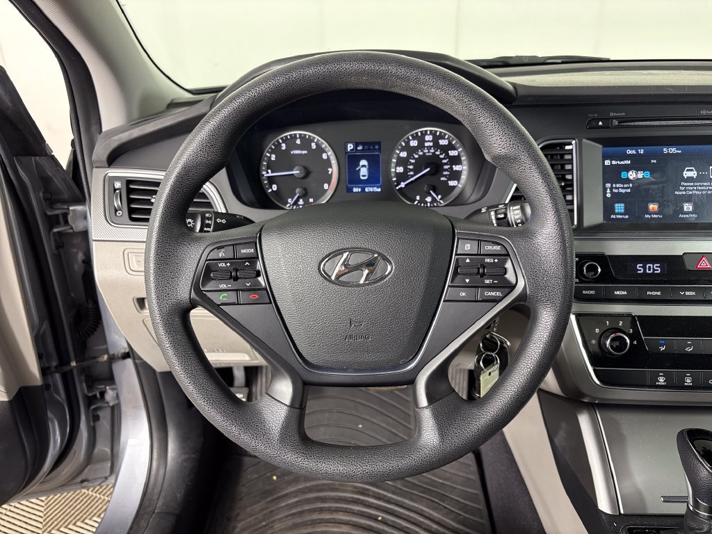 Used 2017 Hyundai Sonata SE FWD image 17