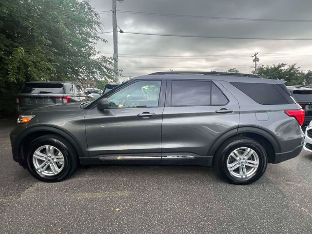 Certified 2023 Ford Explorer XLT w/ Equipment Group 202A AWD/4WD image 8