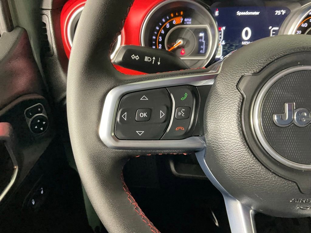 Used 2023 Jeep Wrangler Unlimited Rubicon AWD/4WD image 23
