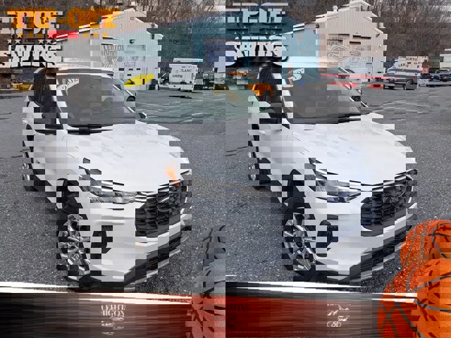 Certified 2023 Ford Escape Active image 9