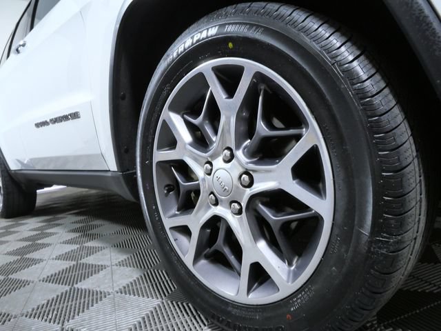 Used 2021 Jeep Grand Cherokee Limited w/ Premium Lighting Group AWD/4WD image 2