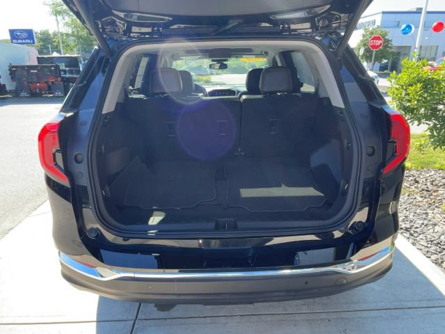 Used 2021 GMC Terrain SLT w/ Infotainment Package II AWD/4WD image 11