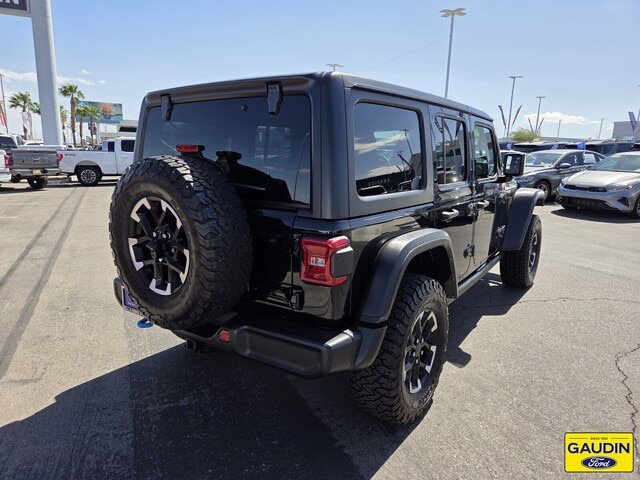 Used 2024 Jeep Wrangler Unlimited Rubicon 4xe AWD/4WD image 7