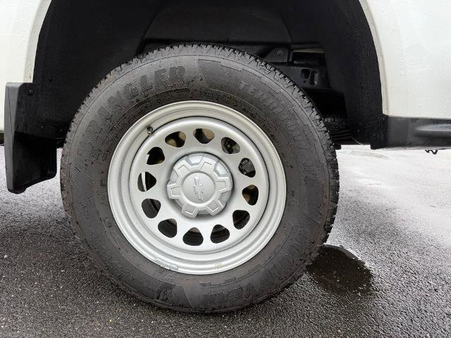 Used 2024 Chevrolet Colorado W/T image 7