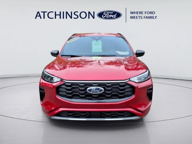 Certified 2024 Ford Escape ST-Line w/ Tech Pack #1 AWD/4WD image 2