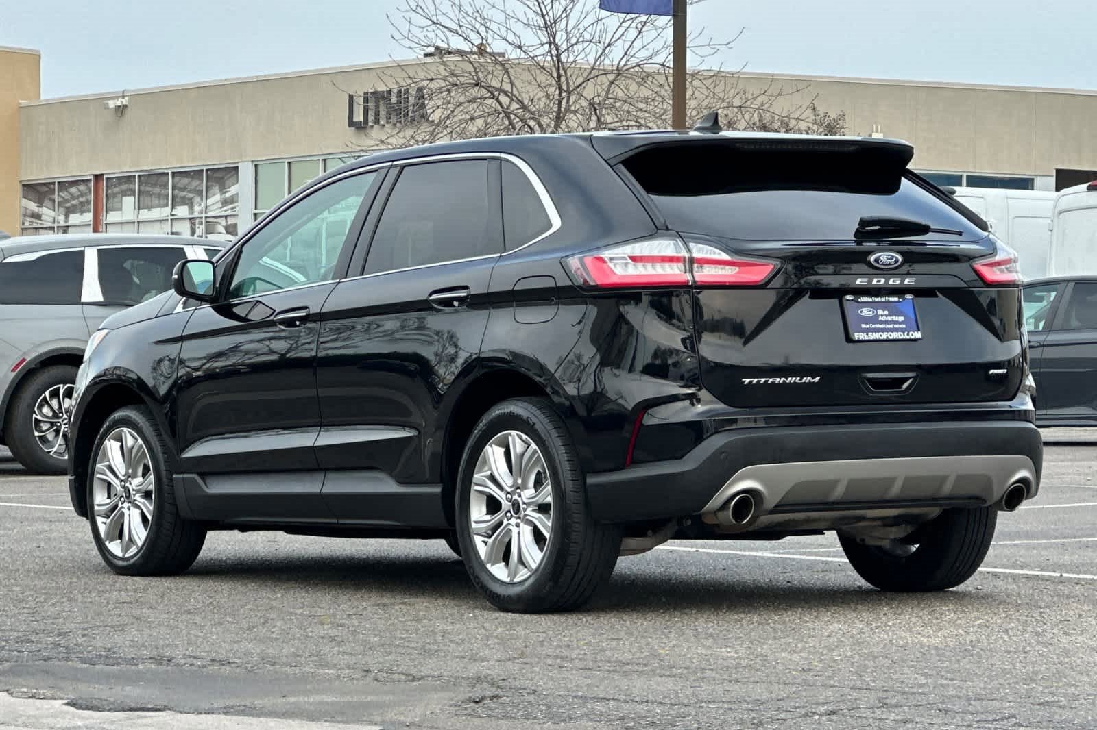 Certified 2024 Ford Edge Titanium image 3