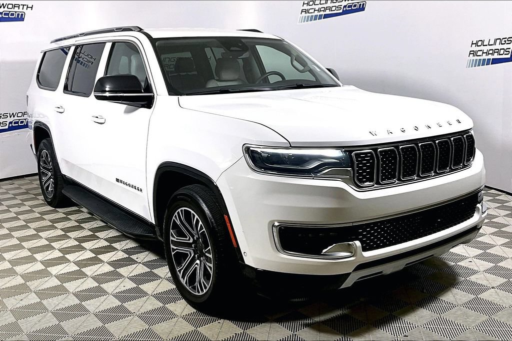 Used 2024 Jeep Wagoneer L Series II RWD image 3
