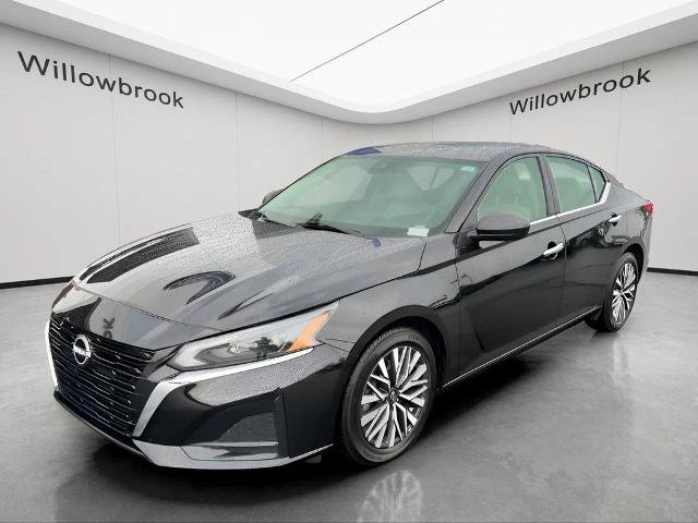 Used 2025 Nissan Altima 2.5 SV
