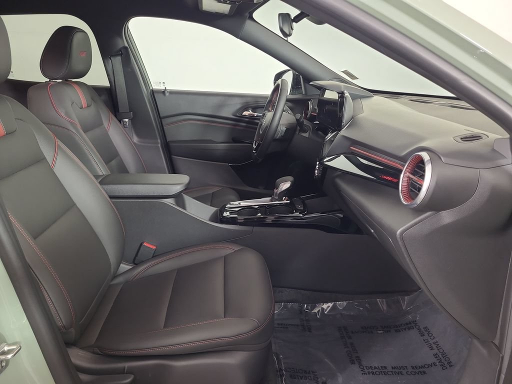 Used 2024 Chevrolet Trax RS w/ Driver Confidence Package FWD image 20