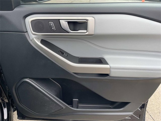 Certified 2023 Ford Explorer XLT w/ Equipment Group 202A image 25