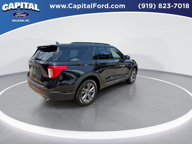 Certified 2022 Ford Explorer XLT w/ Equipment Group 202A image 6