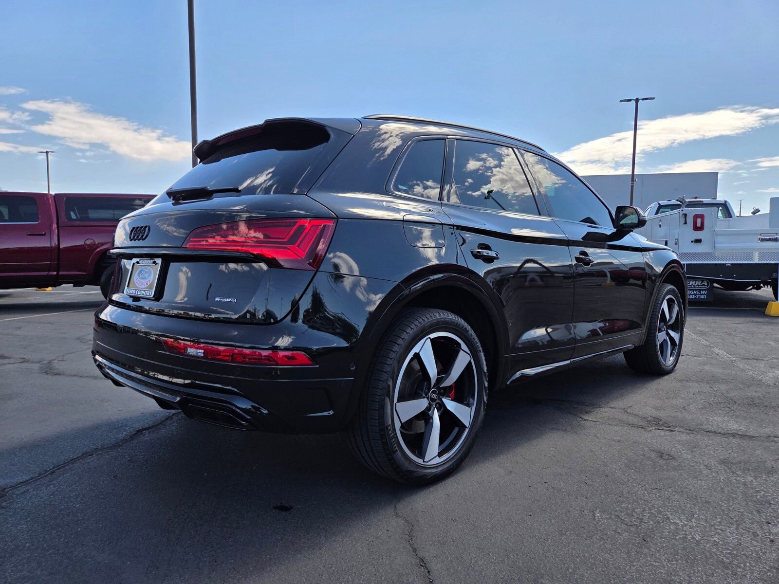 Used 2024 Audi Q5 2.0T Prestige w/ Prestige Package AWD/4WD image 6
