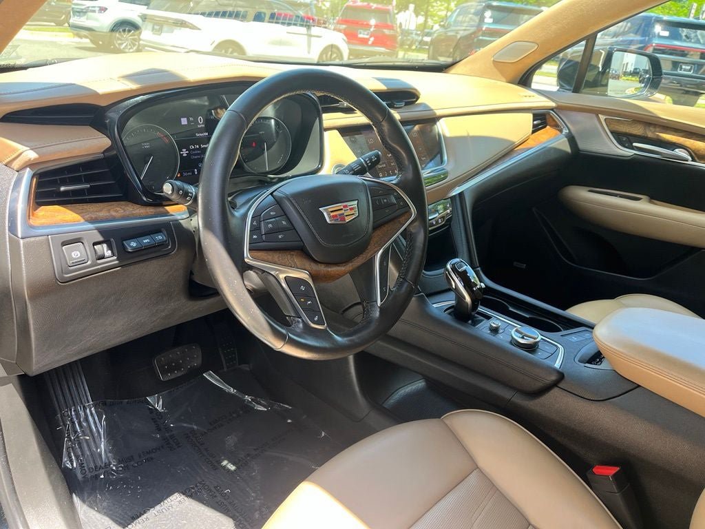 Used 2021 Cadillac XT5 Premium Luxury w/ Platinum Package FWD image 25