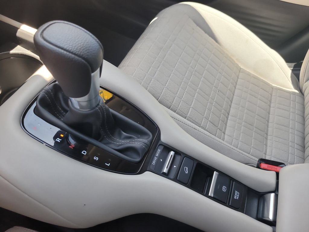 Used 2024 Honda HR-V LX image 21