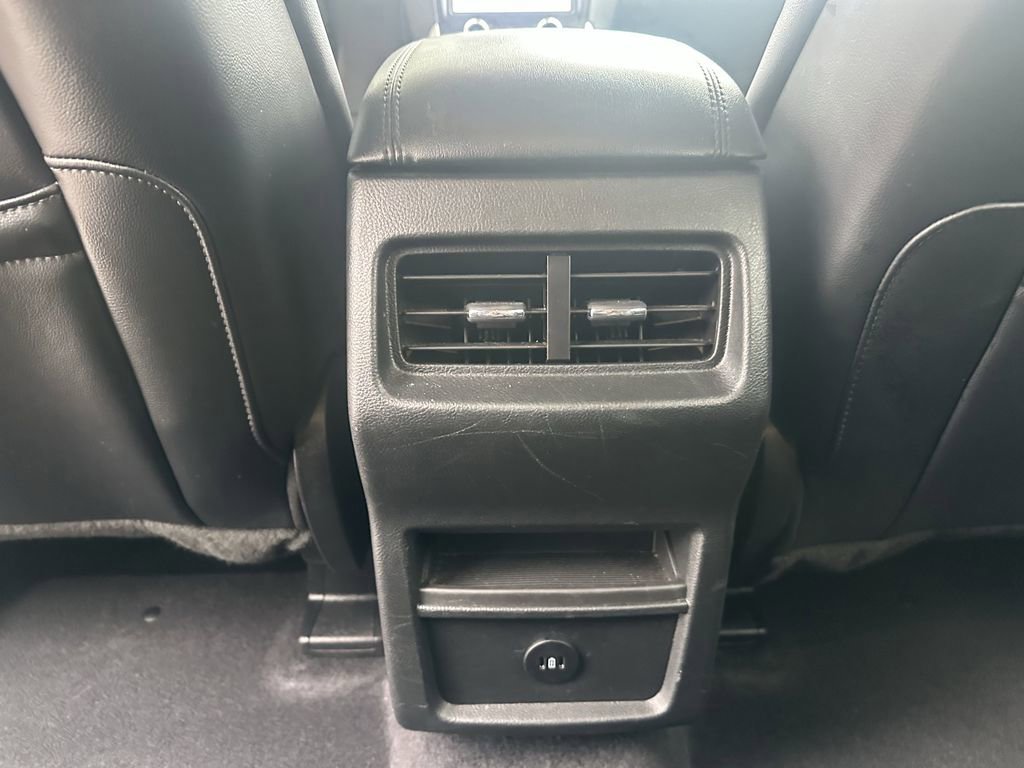 Certified 2023 Ford Edge SEL image 11