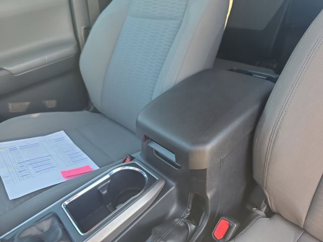 Used 2018 Toyota Tacoma SR5 AWD/4WD image 58