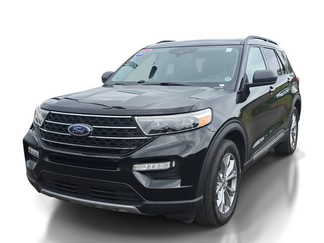 Certified 2023 Ford Explorer XLT w/ Equipment Group 202A AWD/4WD image 2