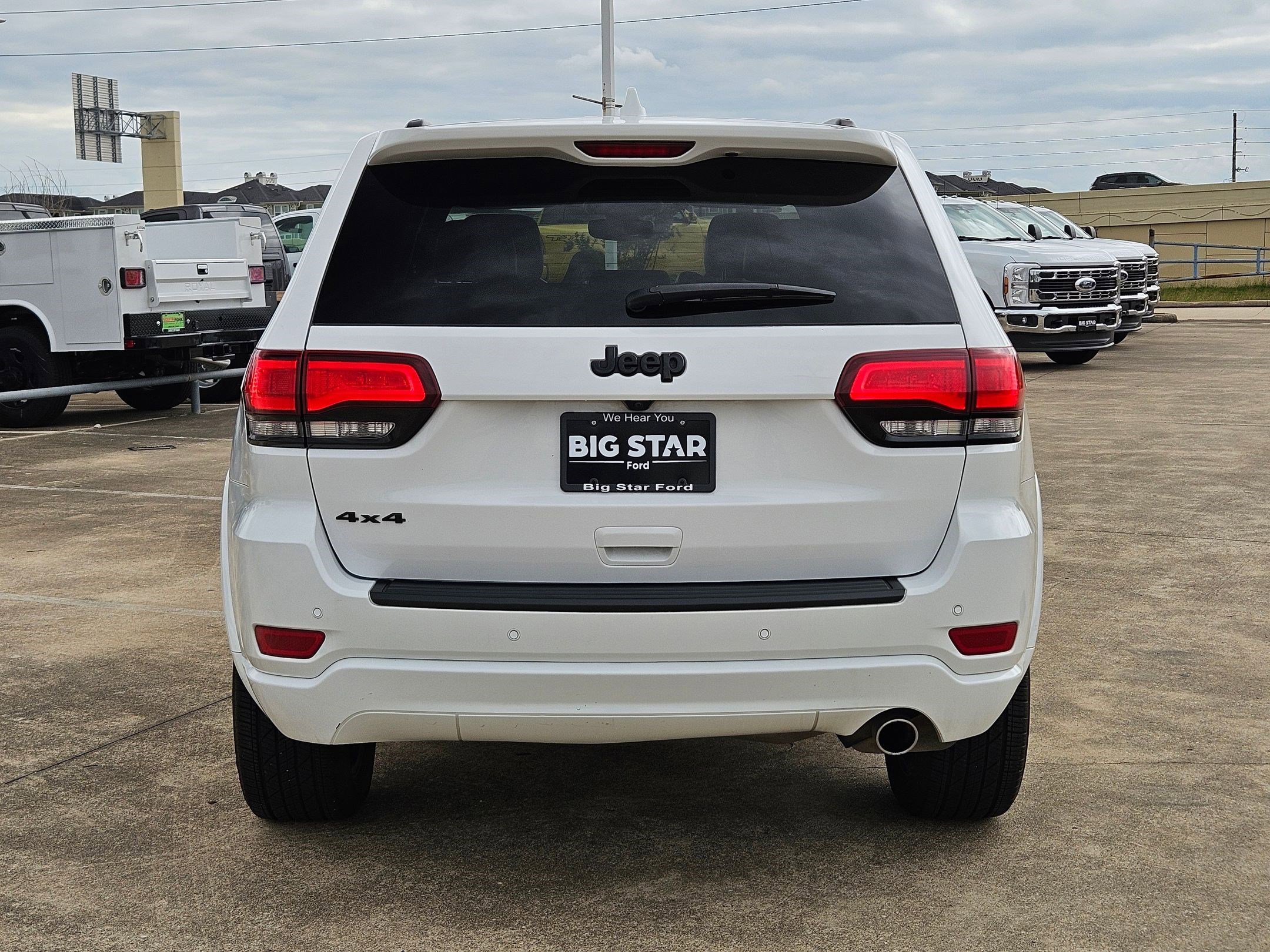 Used 2020 Jeep Grand Cherokee Altitude AWD/4WD image 5