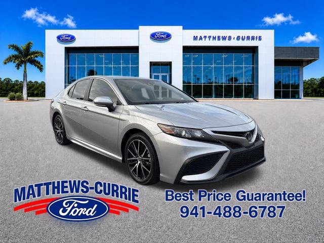 Used 2021 Toyota Camry SE w/ Convenience Package