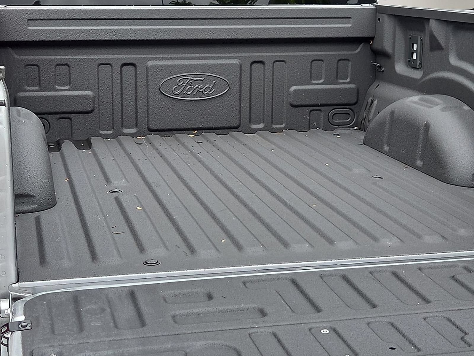 Certified 2025 Ford F150 Tremor w/ Mobile Office Package AWD/4WD image 8