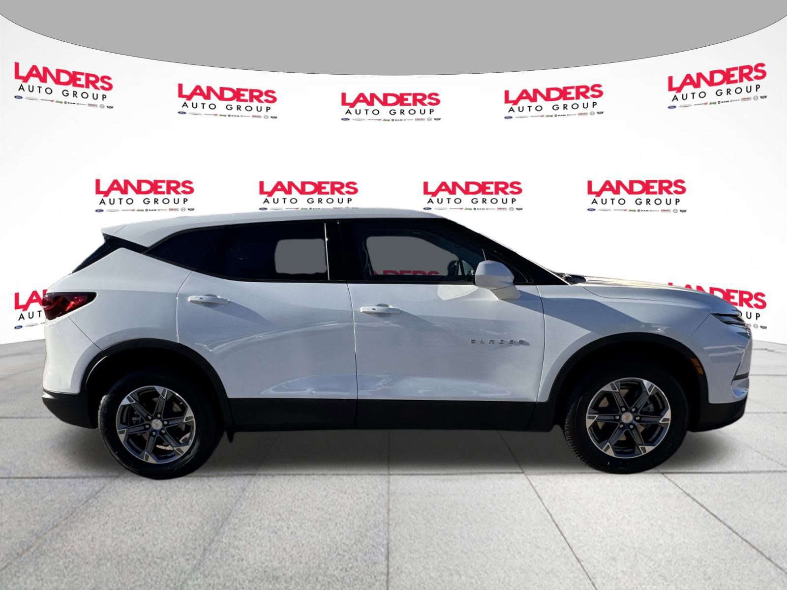 Used 2025 Chevrolet Blazer LT image 6