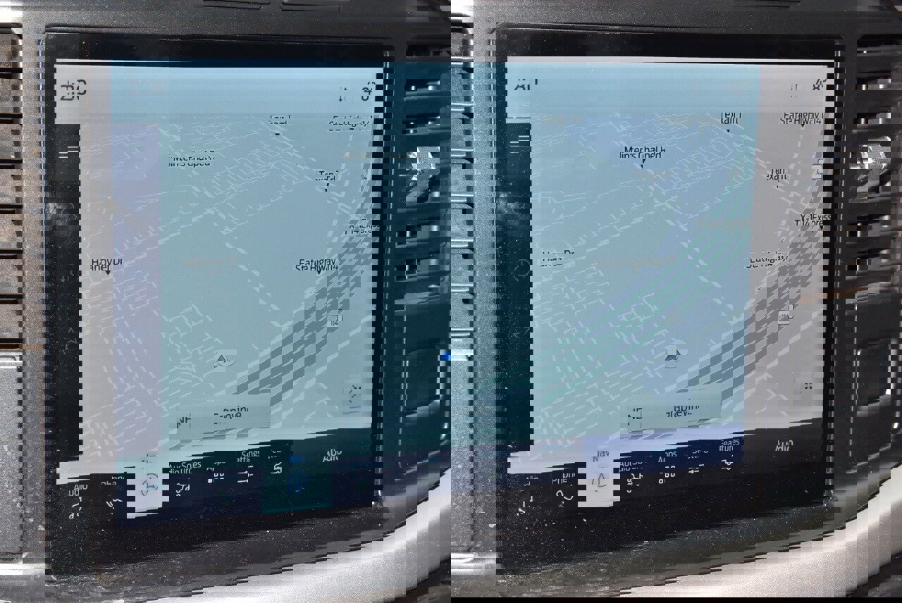 Certified 2021 Ford F150 XLT w/ Equipment Group 302A High image 27