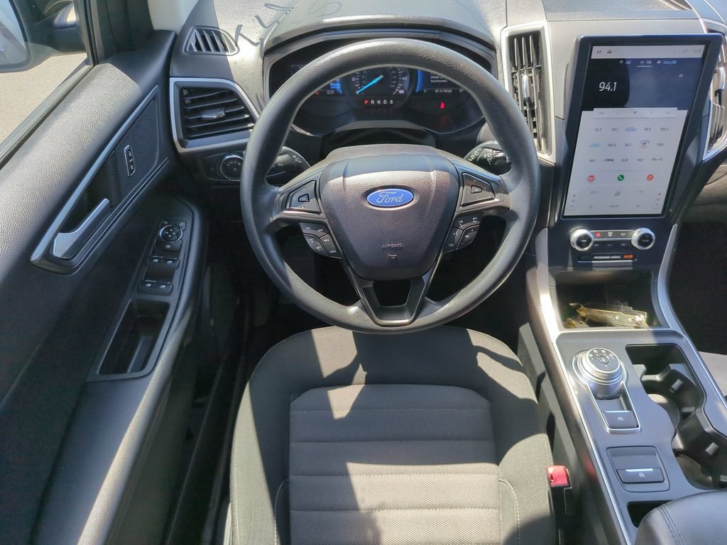 Certified 2022 Ford Edge SE w/ Black Appearance Package AWD/4WD image 17