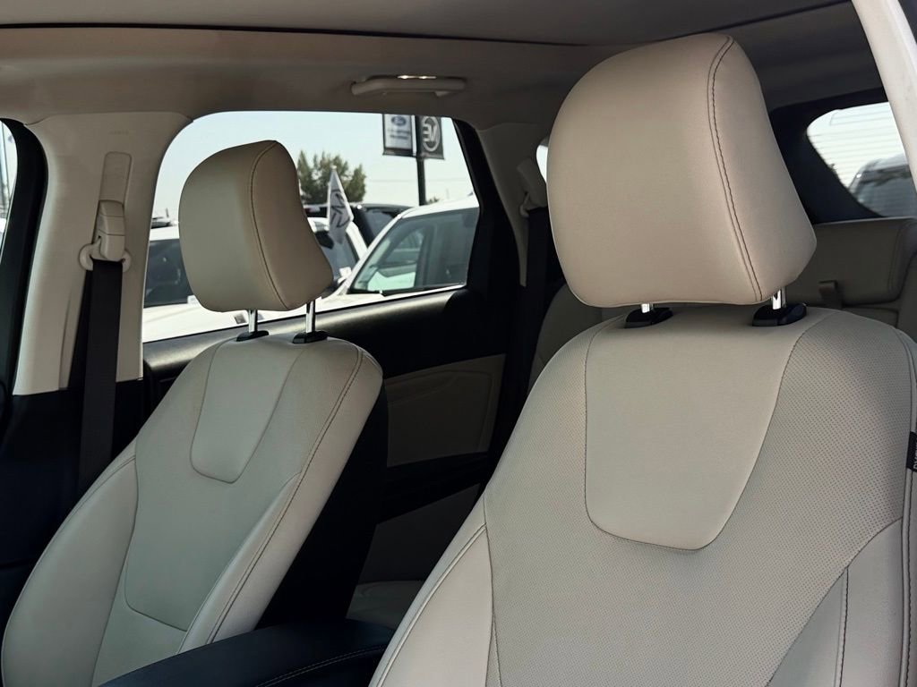 Certified 2022 Ford Edge Titanium w/ Equipment Group 301A image 16